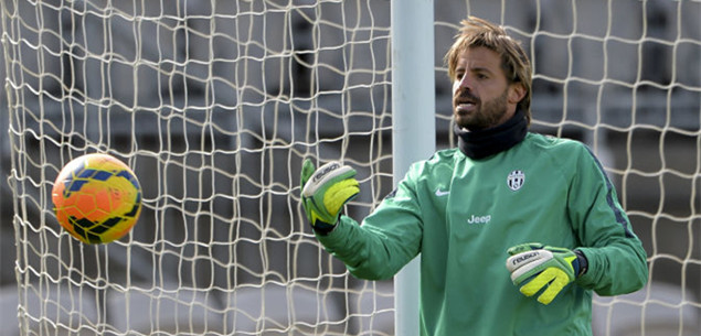 拜仁连续大胜状态恐怖（拜仁火力全开，连场横扫展现统治力）