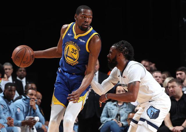 齐沃谈点球：这种接触在角球很常见，我会改变球员的应对思路（齐沃评点球：角球对抗司空见惯，我将调整球员的应对策略）