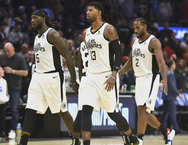 不再身兼两职，俄罗斯主帅卡尔平辞去莫斯科迪纳摩主帅职位（结束双重身份，俄罗斯队主帅卡尔平辞去莫斯科迪纳摩帅位）