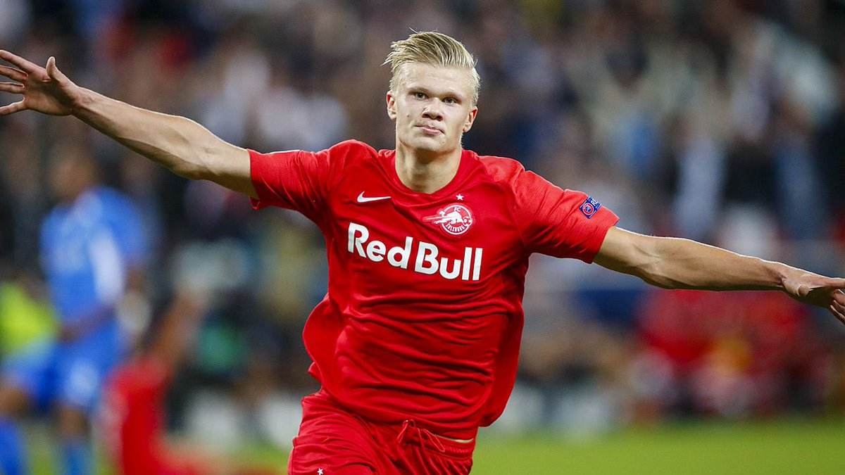 看着都疼！加纳国脚脚踝90度翻转，被日本击败，下轮战玻利维亚（加纳国脚脚踝近90度扭曲令人揪心，球队不敌日本，下一轮迎战玻利维亚）