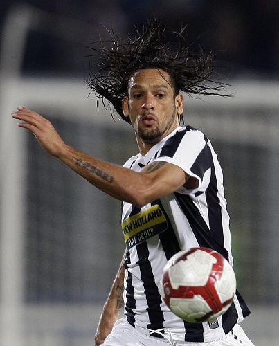 澳超半场：塔普破僵，图雷扳平，中央海岸水手1-1悉尼FC（澳超半场战报：塔普先开纪录，图雷回敬一球，中央海岸水手暂1-1悉尼FC）