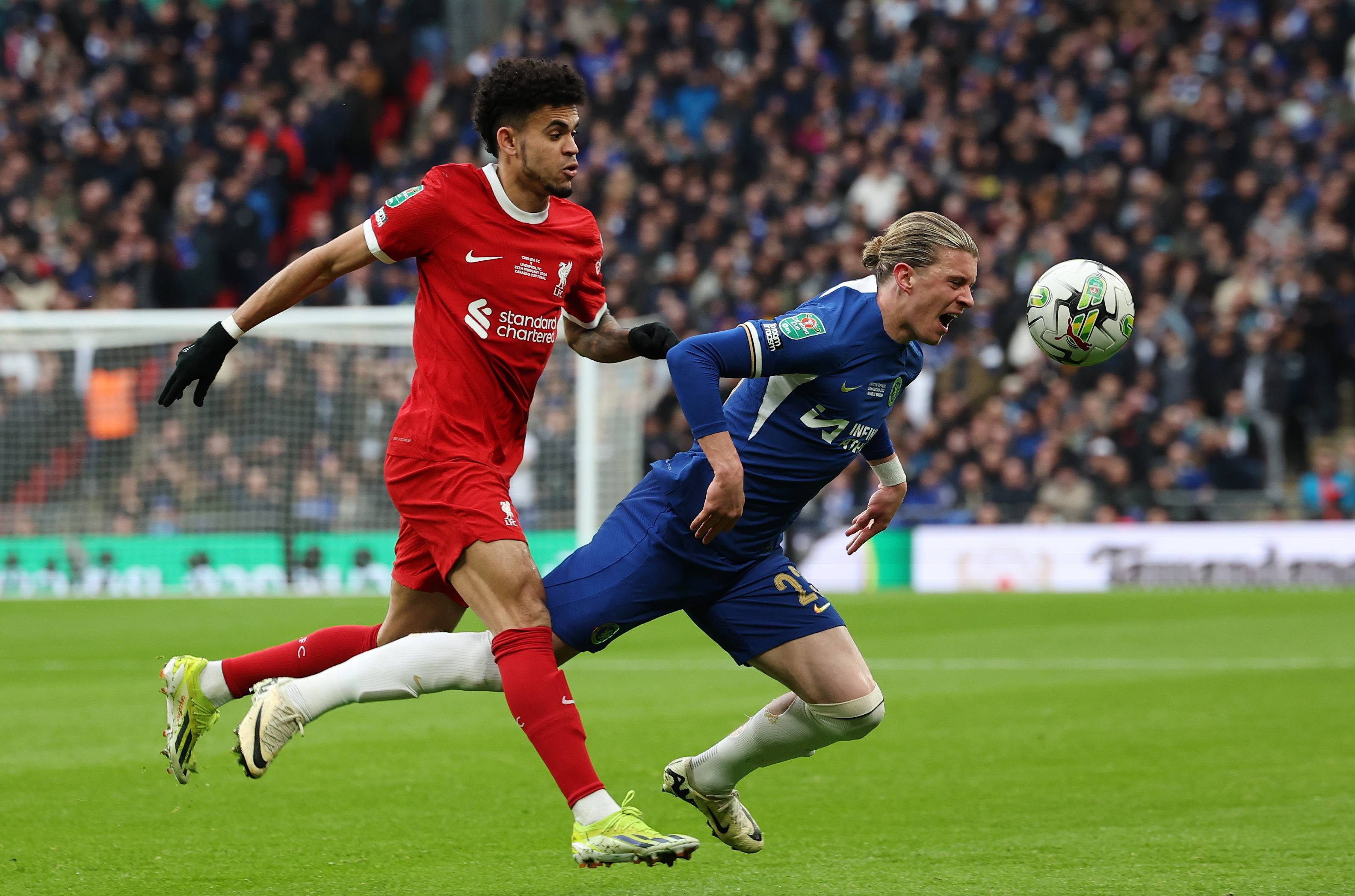 这脚爆射有火箭推进器吧？（这一脚劲射是装了喷气引擎吗？）