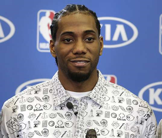 里程碑！米切尔生涯三分命中总数达到1700个（米切尔命中生涯第1700记三分，达成里程碑）