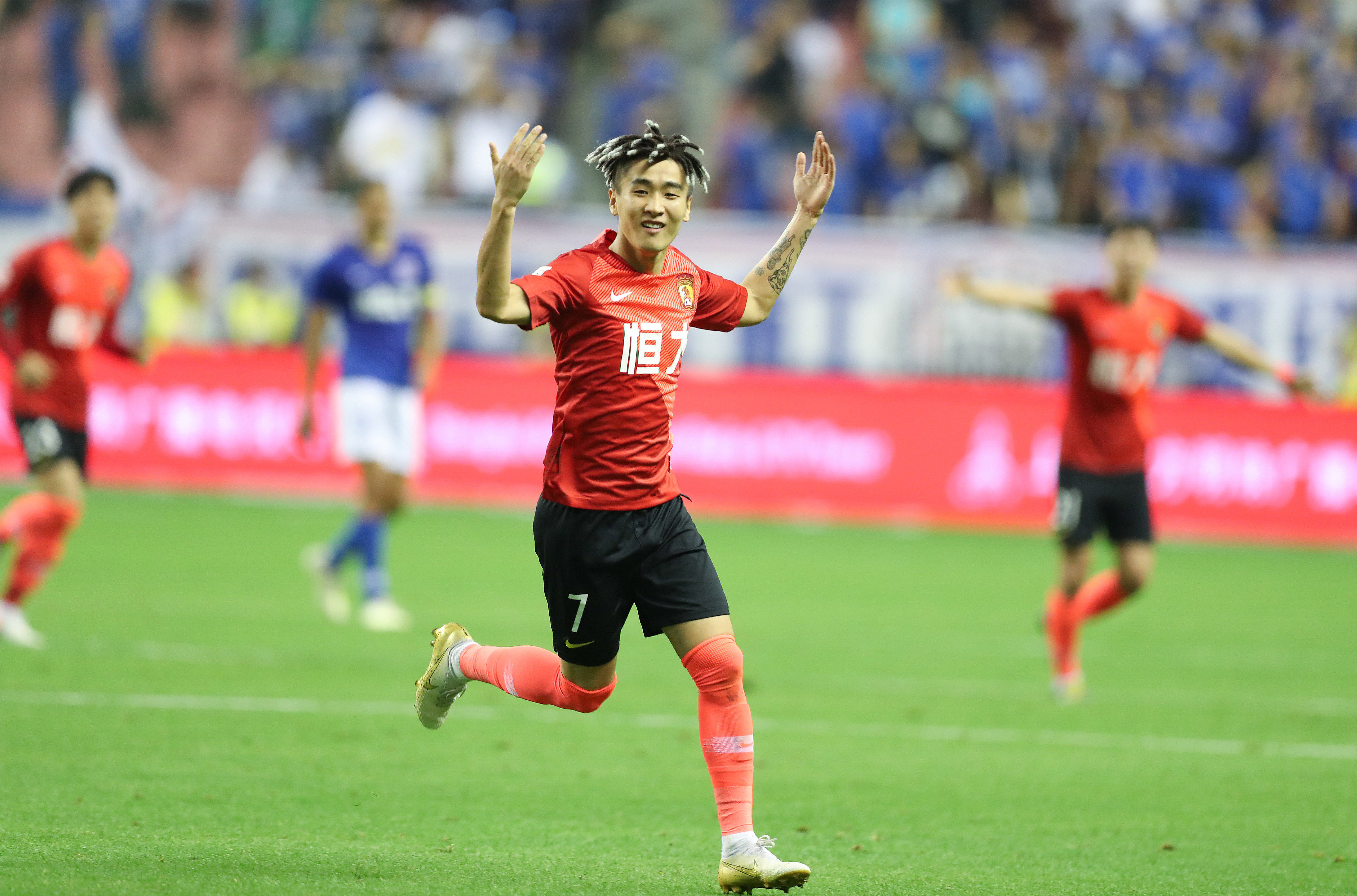 罗马诺：皇马退出科纳特争夺战，利物浦不会无限期等球员决定（罗马诺：皇马已退出科纳特竞争，利物浦不打算无限期等待球员表态）