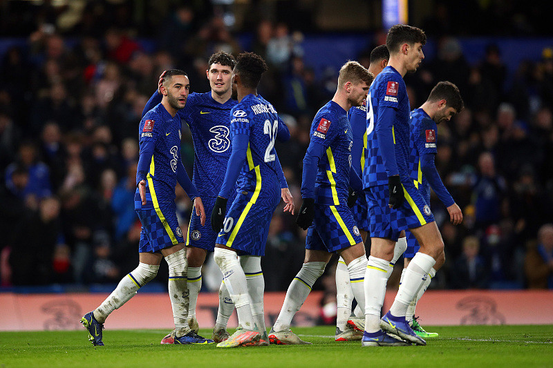 赫拉克勒斯前锋：希望俱乐部把我卖了，这样他们能赚很多钱（赫拉克勒斯前锋表态：愿被出售，助俱乐部大赚一笔）