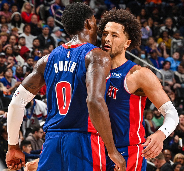 里贝里：“就我个人而言，我认为我和罗本在某些时候...（里贝里：从个人角度看，我与罗本在一些时段并非总是合拍）